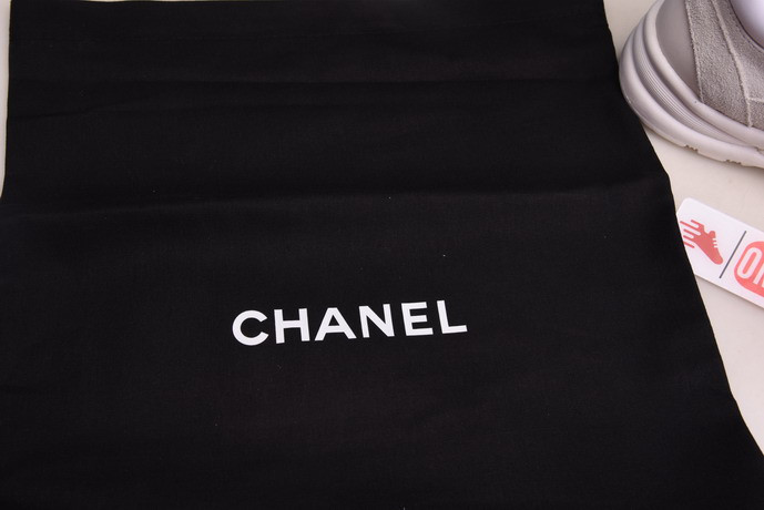 Ch*el sneaker