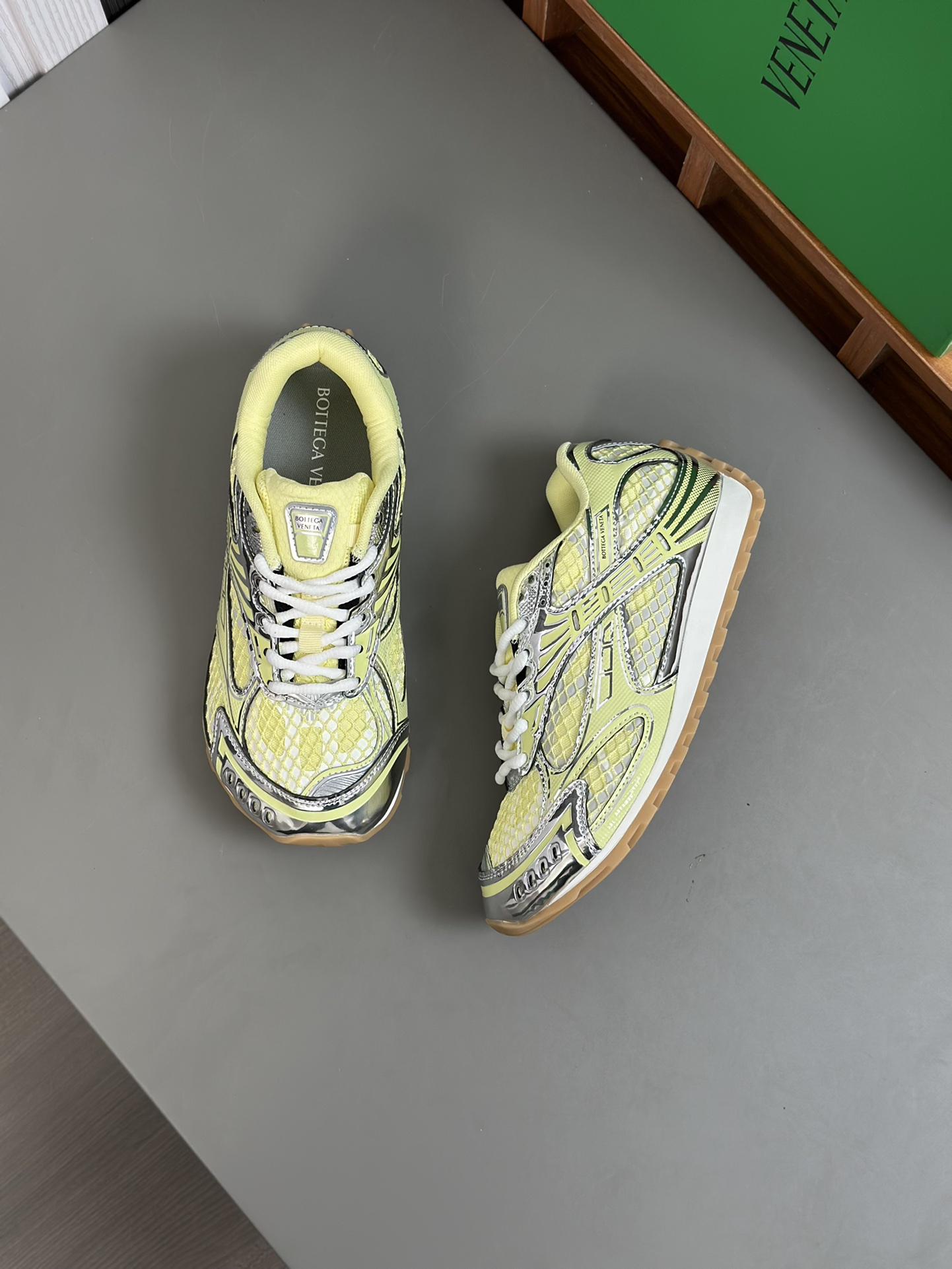 Bo*te*ga ve*ne*ta orbit sneaker