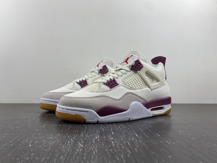 SB x Jordan 4 “Sapphire”