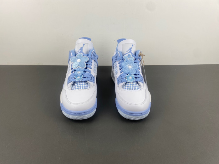 Wmns Air Jordan 4 Retro 