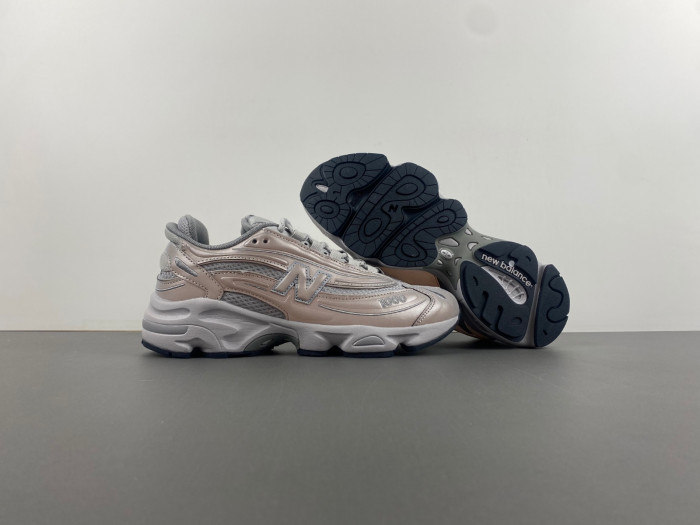 NEW BALANCE 1000 