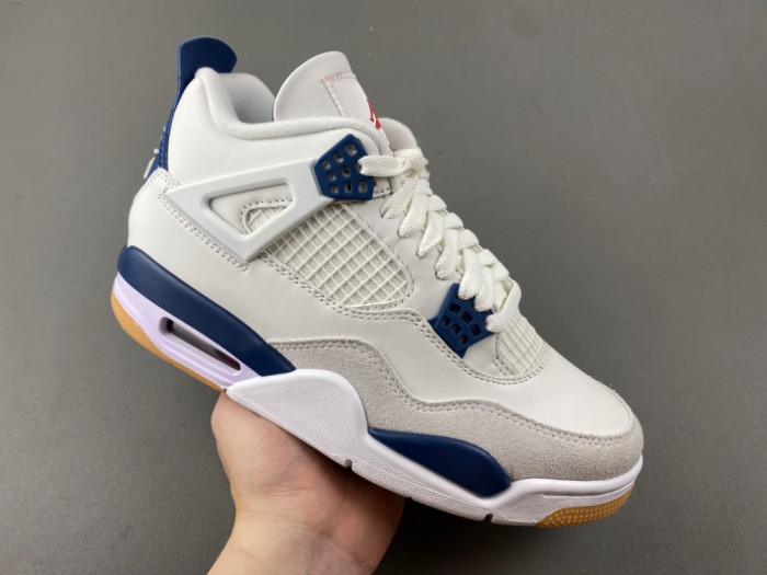 Nike SB x Air Jordan 4 Retro SP 