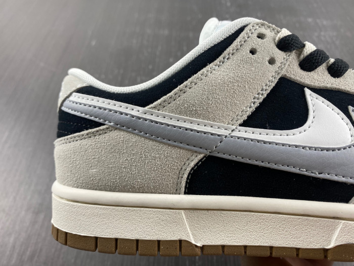 Nike Dunk Low “STENCIL