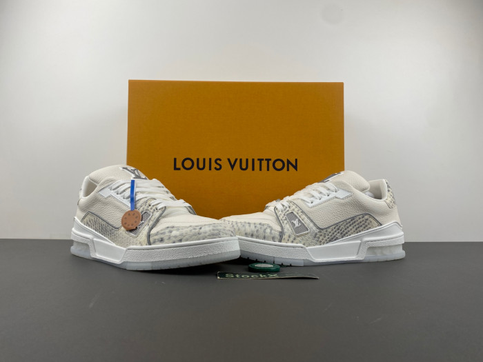 LV TRAINER SNEAKER LV-000558