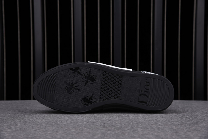 B23 OBLIQUE HIGH TOP SNEAKERS T00480H053