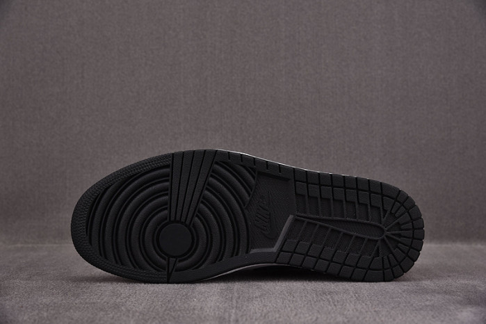 Jordan 1 Low OG Bleached Coral CZ0790-061