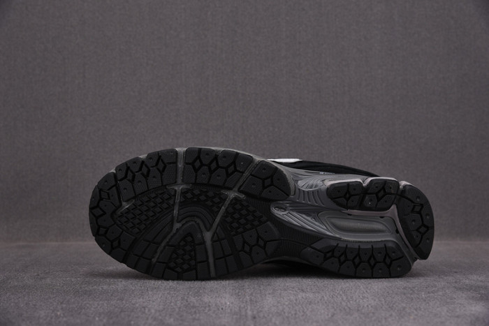 NEW BALANCE SNEAKER NB056