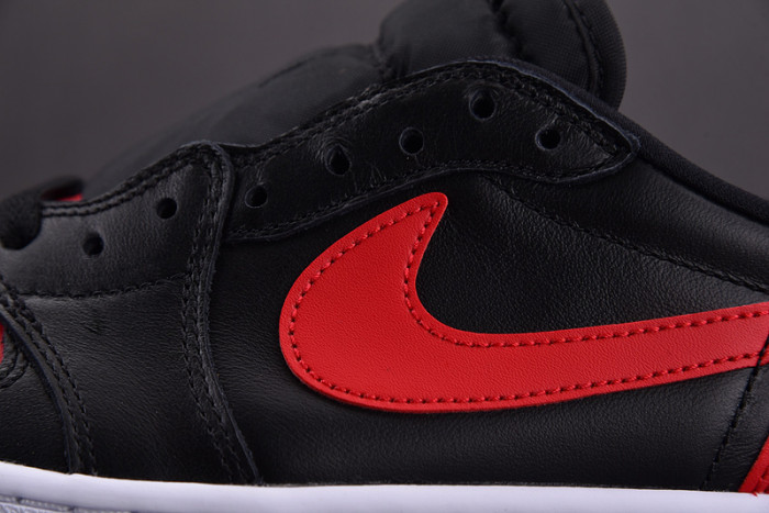 Jordan 1 Retro Low Bred (2015) 705329-001