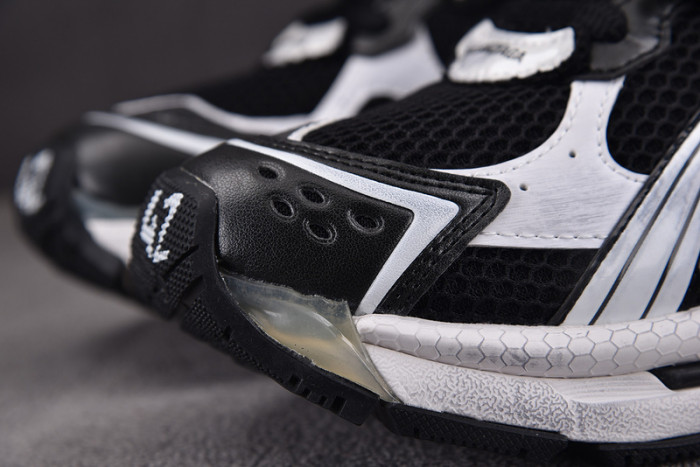 RUNNER SNEAKER RS016