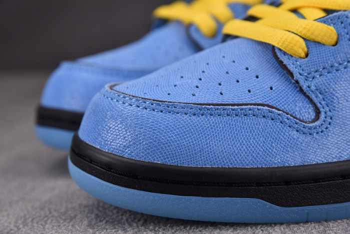 THE POWERPUFF GIRLS X NIKE SB DUNK LOW “BUBBLES” FZ8320-400