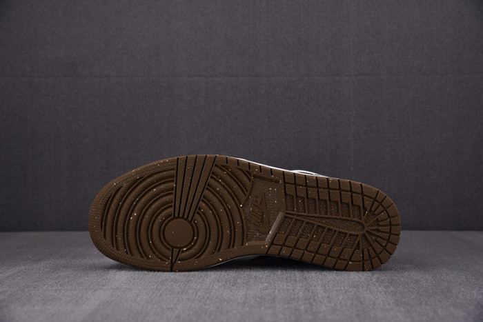 AIR JORDAN 1 LOW SE “LIGHT OLIVE” DV0426-301