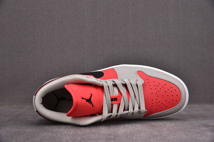 WMNS AIR JORDAN 1 LOW 