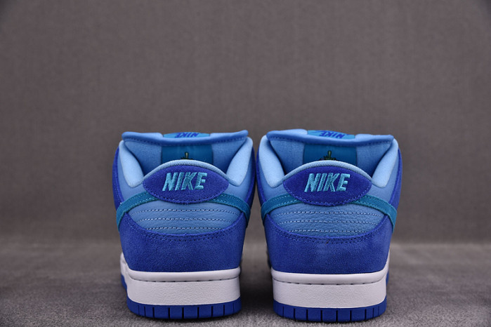 Nike SB Dunk Low “Blue Raspberry” DM0807-400