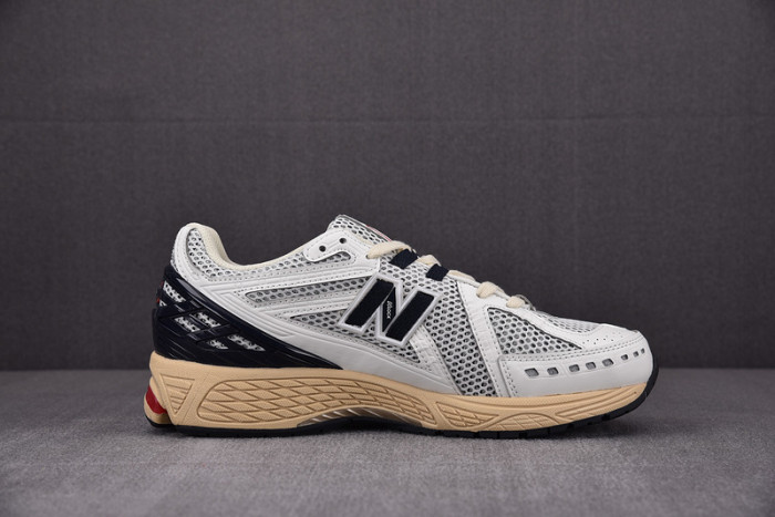 NEW BALANCE SNEAKER NB059
