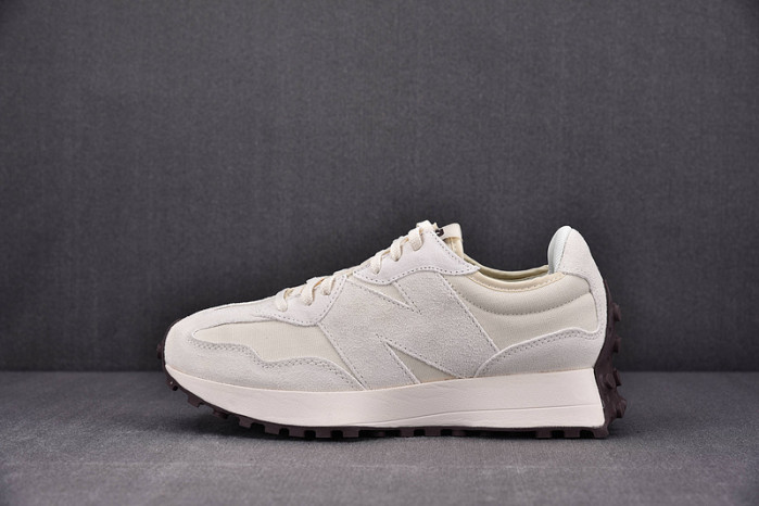 NEW BALANCE SNEAKER NB047