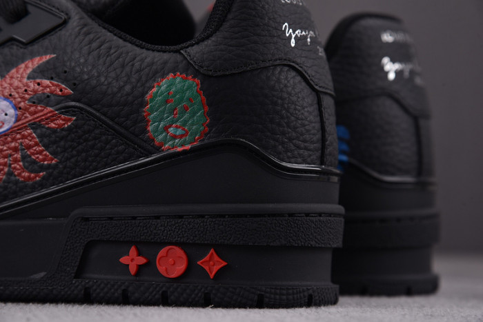 LV SNEAKER LV-000142