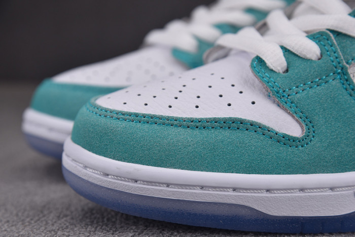 Nike SB Dunk Low April Skateboards FD2562-400