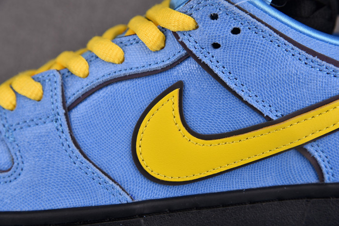 THE POWERPUFF GIRLS X NIKE SB DUNK LOW “BUBBLES” FZ8320-400