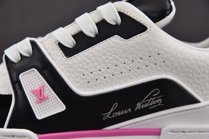 LV TRAINER SNEAKER LV-000560