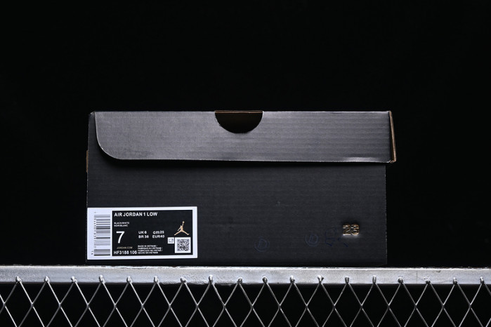 Air Jordan 1 Low “Panda Toe” HF3188-106