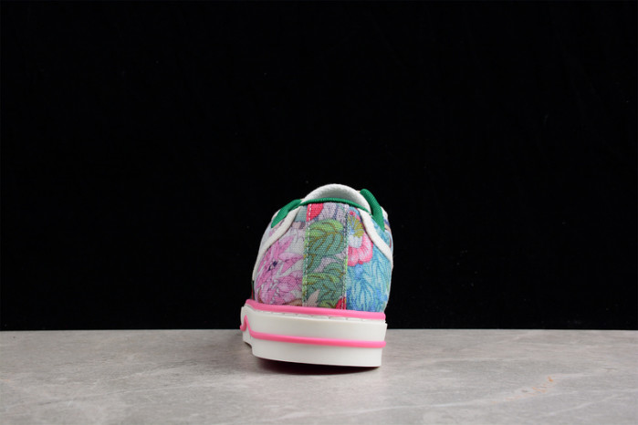 G*u*i* trainer sneaker79