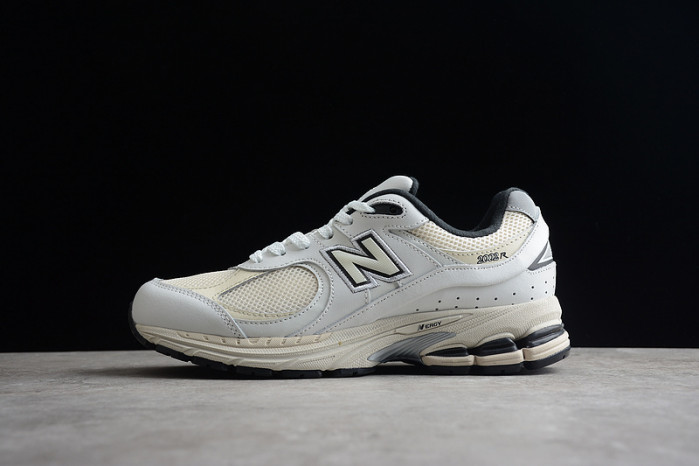 NEW BALANCE SNEAKER 007