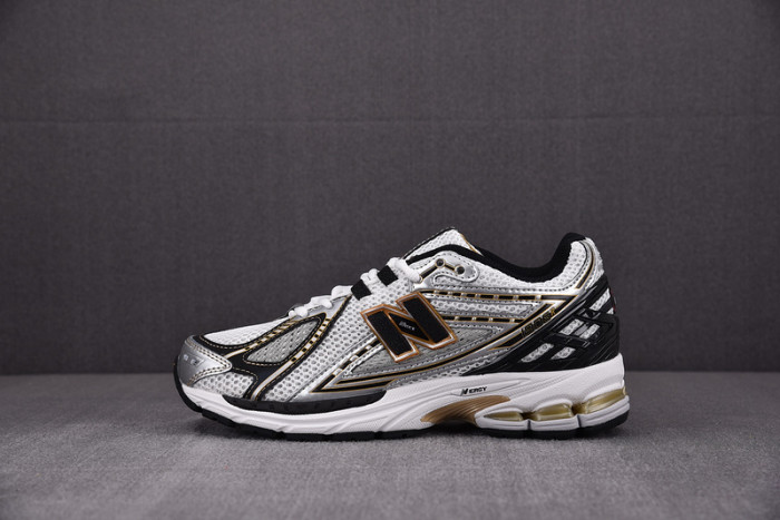 NEW BALANCE SNEAKER NB055