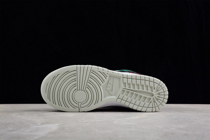 Nike Dunk Low Tartan Plaid DV0827-100