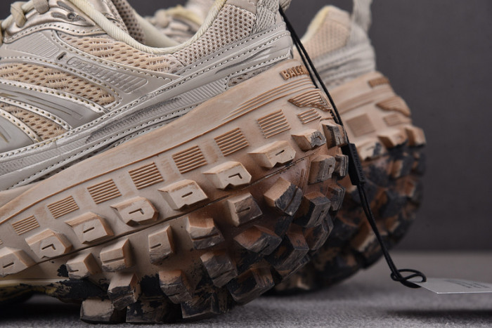 DEFENDER SNEAKER DS007