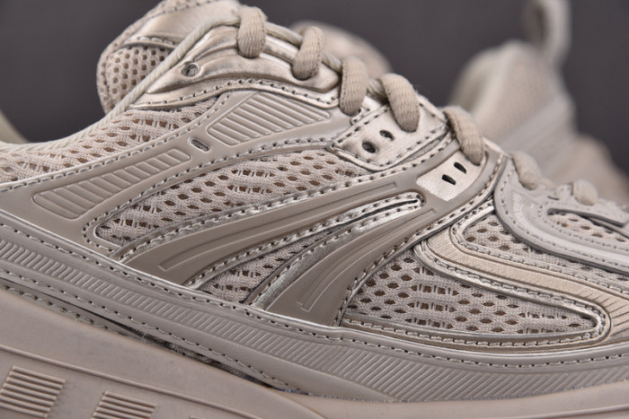 DEFENDER SNEAKER DS009