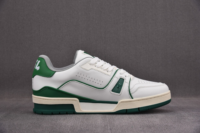 LV SNEAKER LV-000132