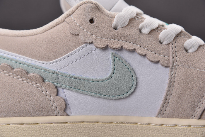 AIR JORDAN 1 LOW GS WHITE PINK SOFT BLUE DZ5356-800