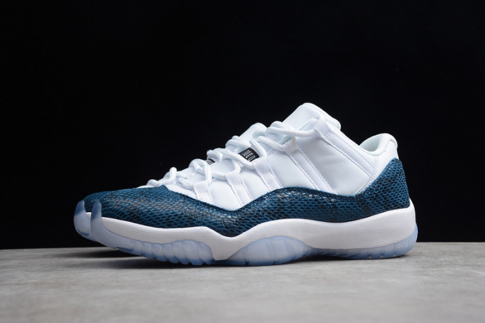 Air Jordan 11 Low 