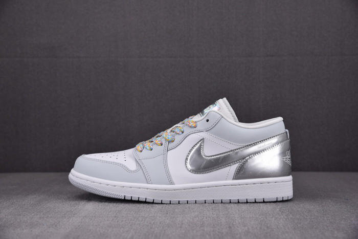 Jordan 1 Low SE Tear Away Silver DX6070-101