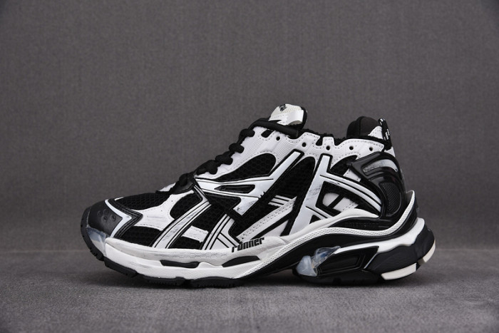 RUNNER SNEAKER RS017