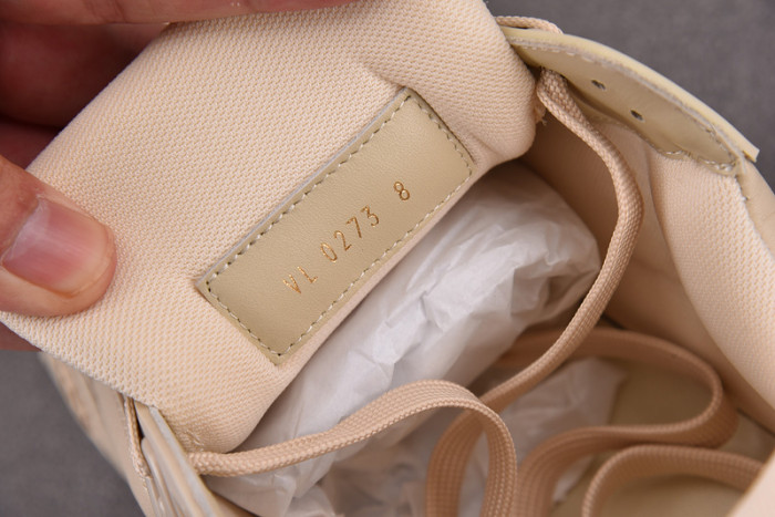 LV SNEAKER LV-000091