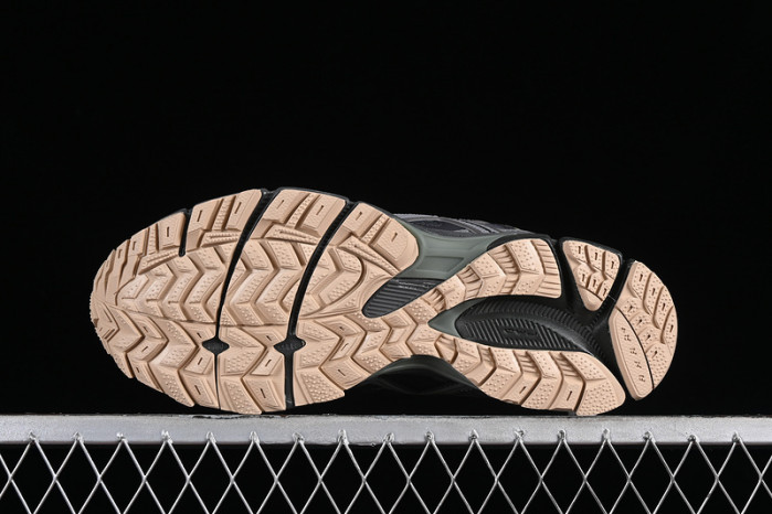 As*ic*s gel kahana 8 