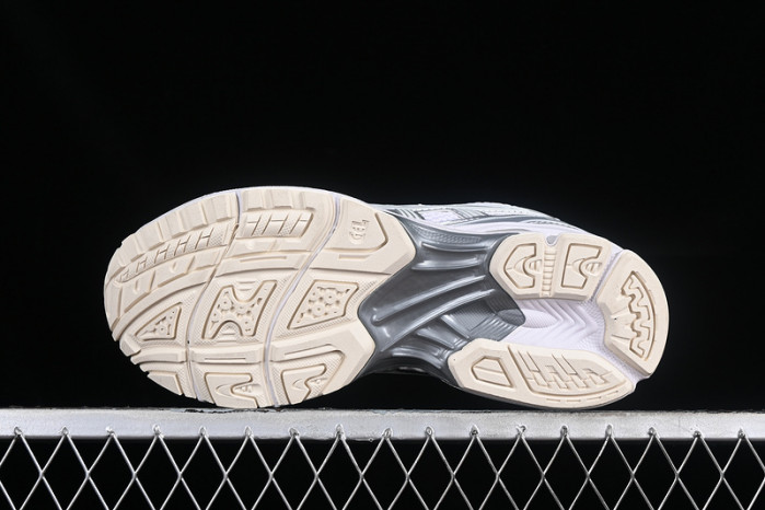 As*ic*s gel kayano 14 