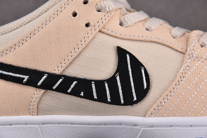 Albino & Preto x NIKE Dunk Low SB 