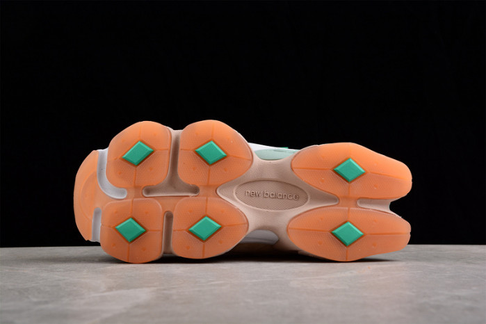 NEW BALANCE SNEAKER 015