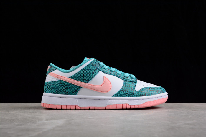 Nike Dunk SB Low "Snake Skin" DR8577-300