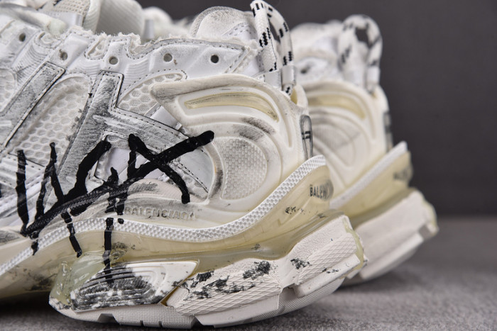 RUNNER SNEAKER RS056