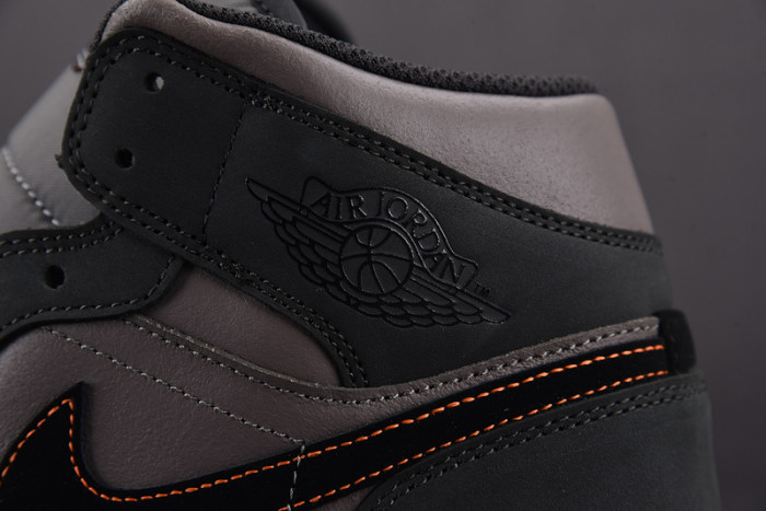 Air Jordan 1 Mid SE “Night Stadium” FQ8338-017