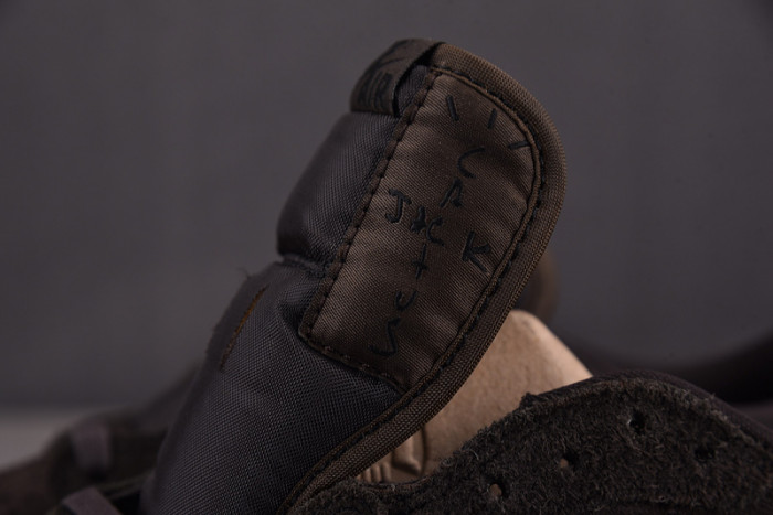 Travis Scott x Air Jordan 1 Low OG SP 