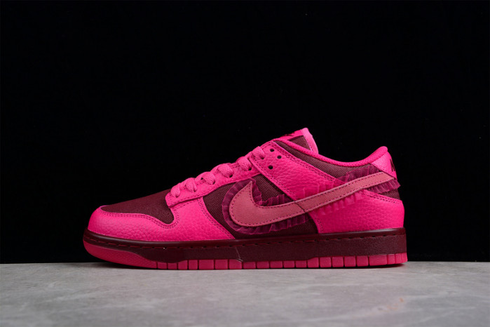Nike Dunk Low Valentine''s Day (2022) (W) DQ9324-600