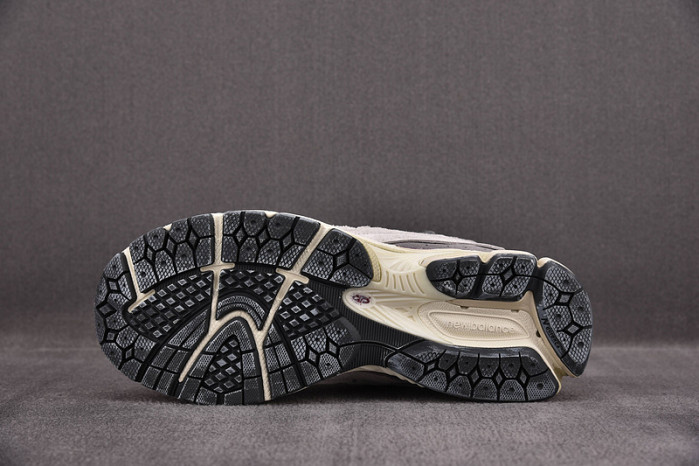 NEW BALANCE SNEAKER NB028