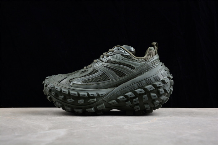 DEFENDER SNEAKER DS026