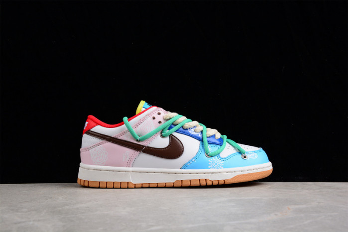 Dunk Low SE "Free .99"