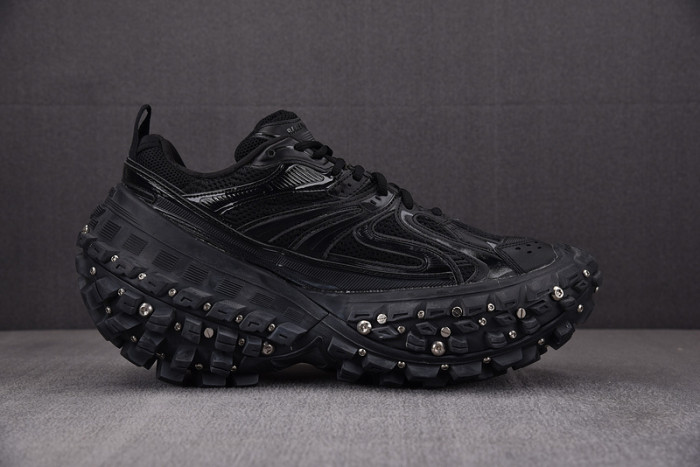 DEFENDER SNEAKER DS002