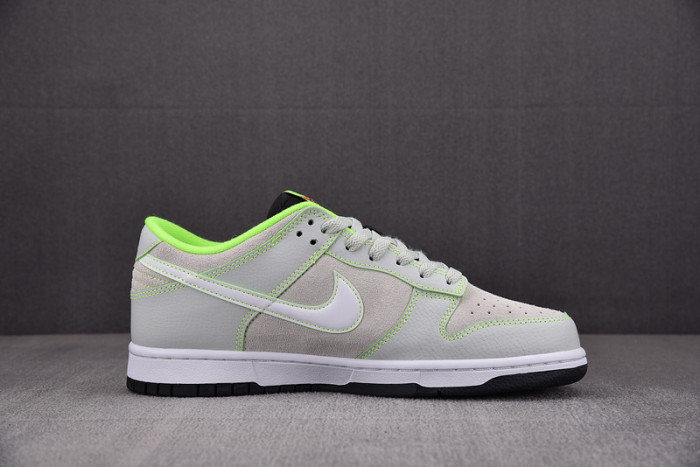 Nike Dunk Low University of Oregon PE (2023) FQ7260-001